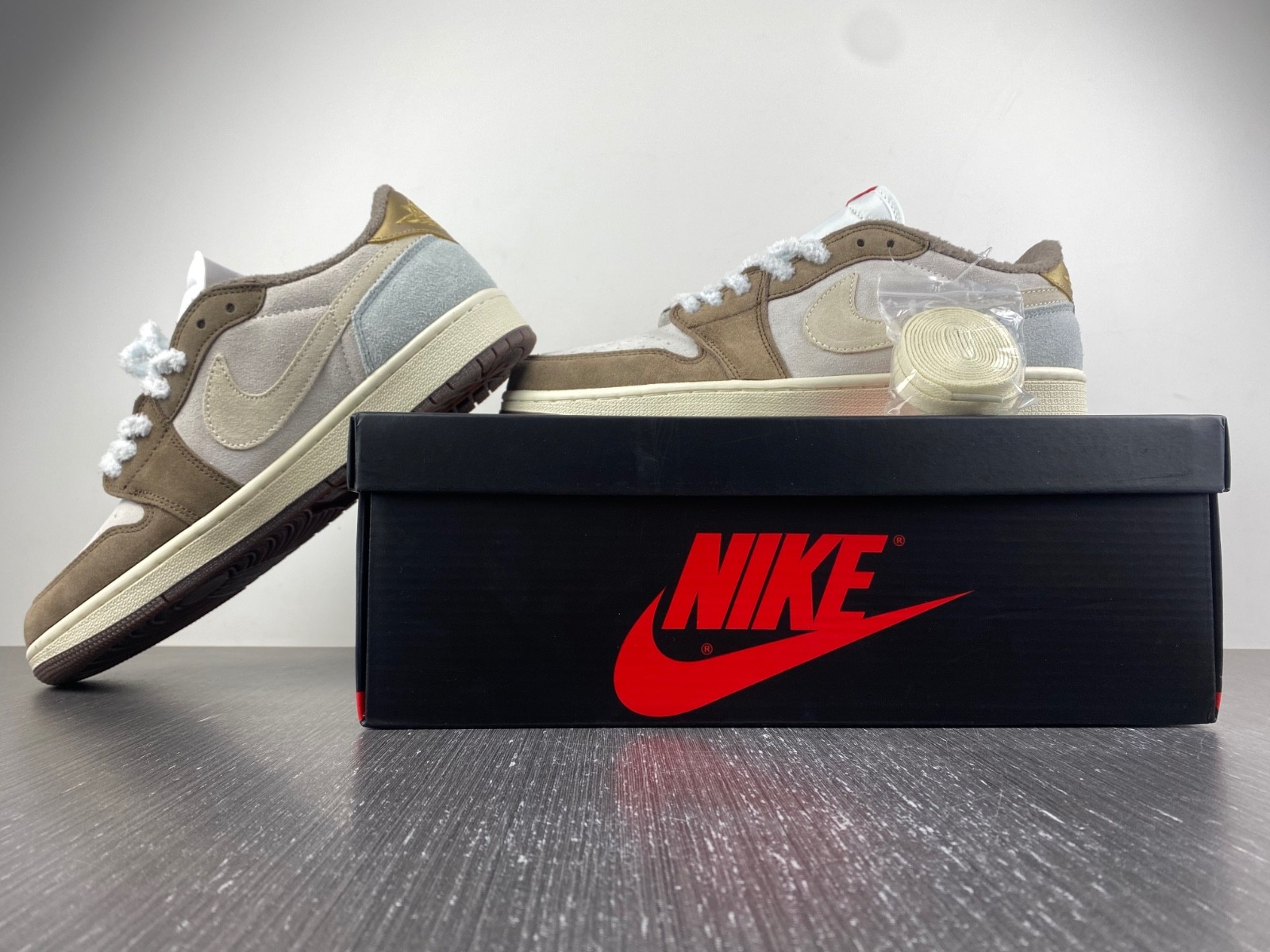 Air Jordan 1 Low OG Year of the Rabbit DV1312-200