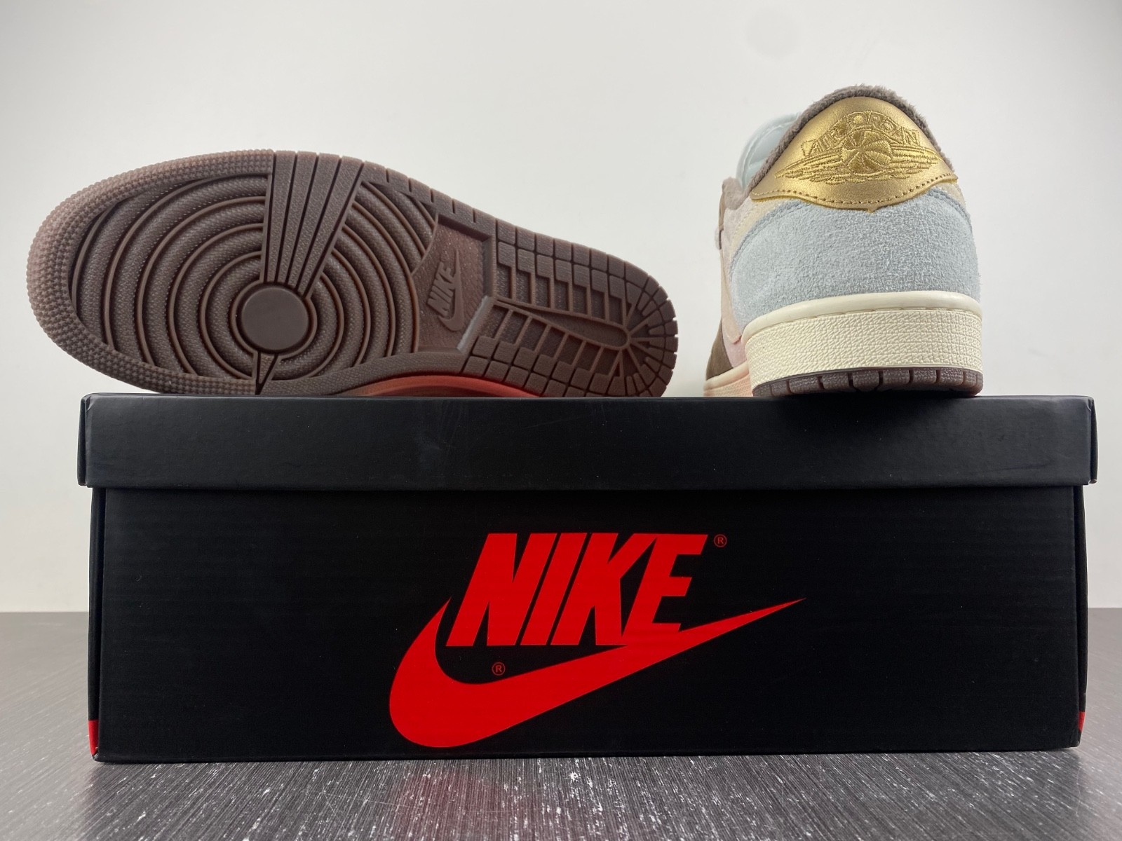Air Jordan 1 Low OG Year of the Rabbit DV1312-200