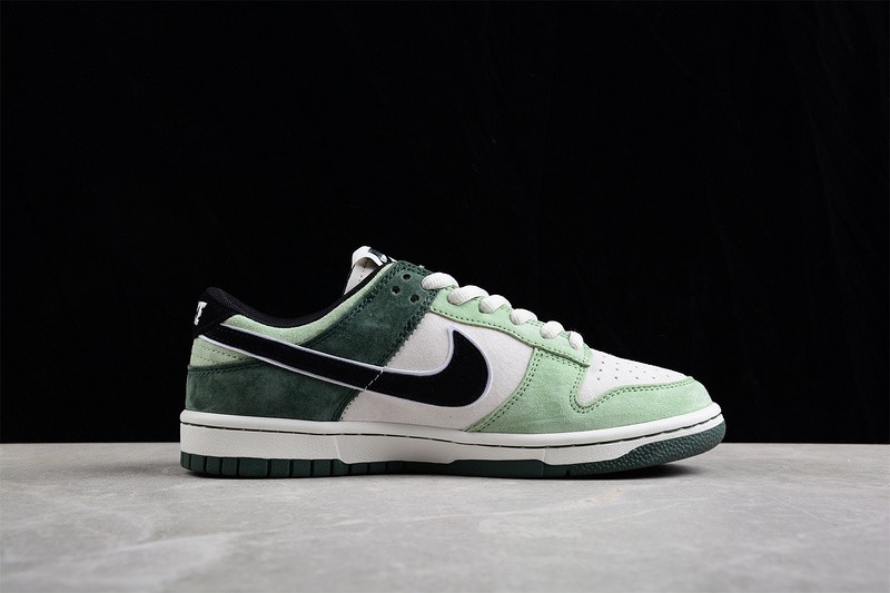 Otomo Katsuhiro x Nk SB Dunk Low "Steamboy OST" LF0068-001