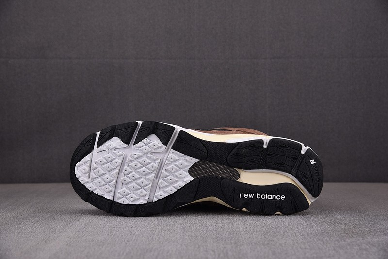 NEW BALANCE NB990 NB000031