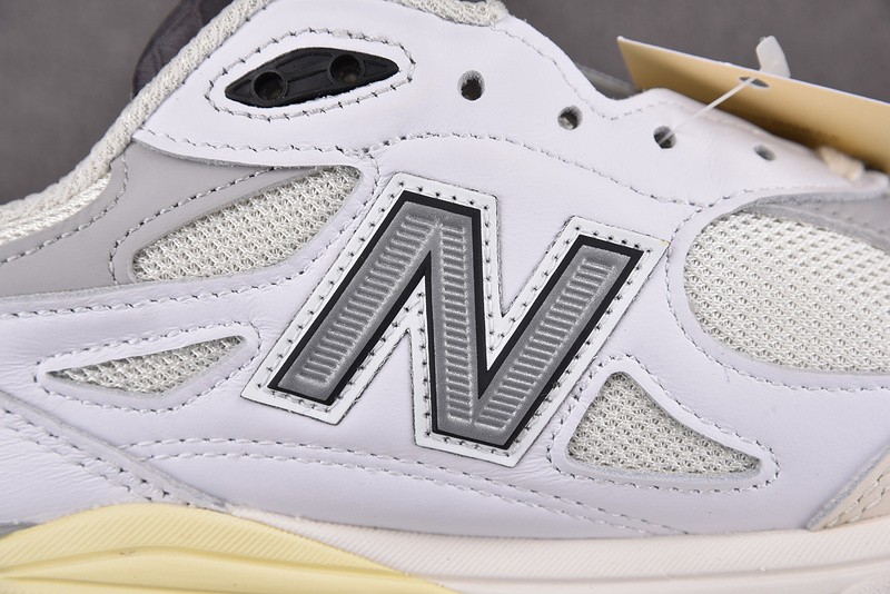 NEW BALANCE NB990 NB000032
