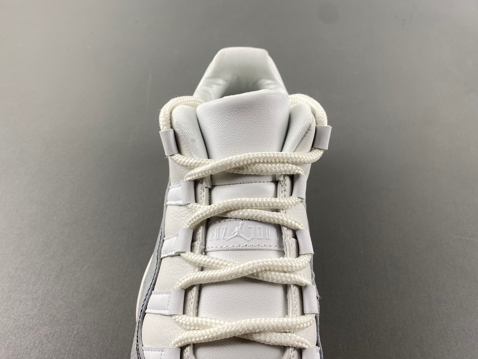 Air Jordan 11 Low CNY Year of the Snake HQ7000-001