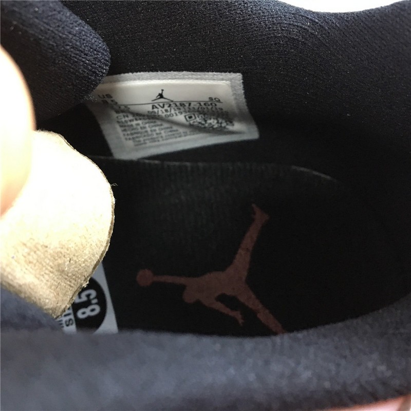 Air Jordan 11 Low White Bred AV2187-160