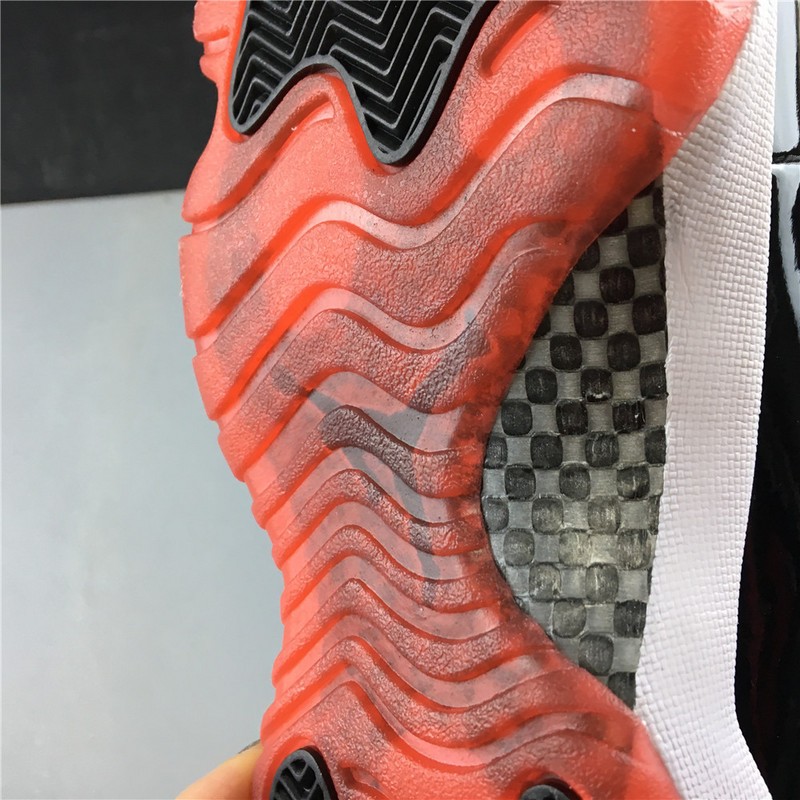 Air Jordan 11 Low White Bred AV2187-160