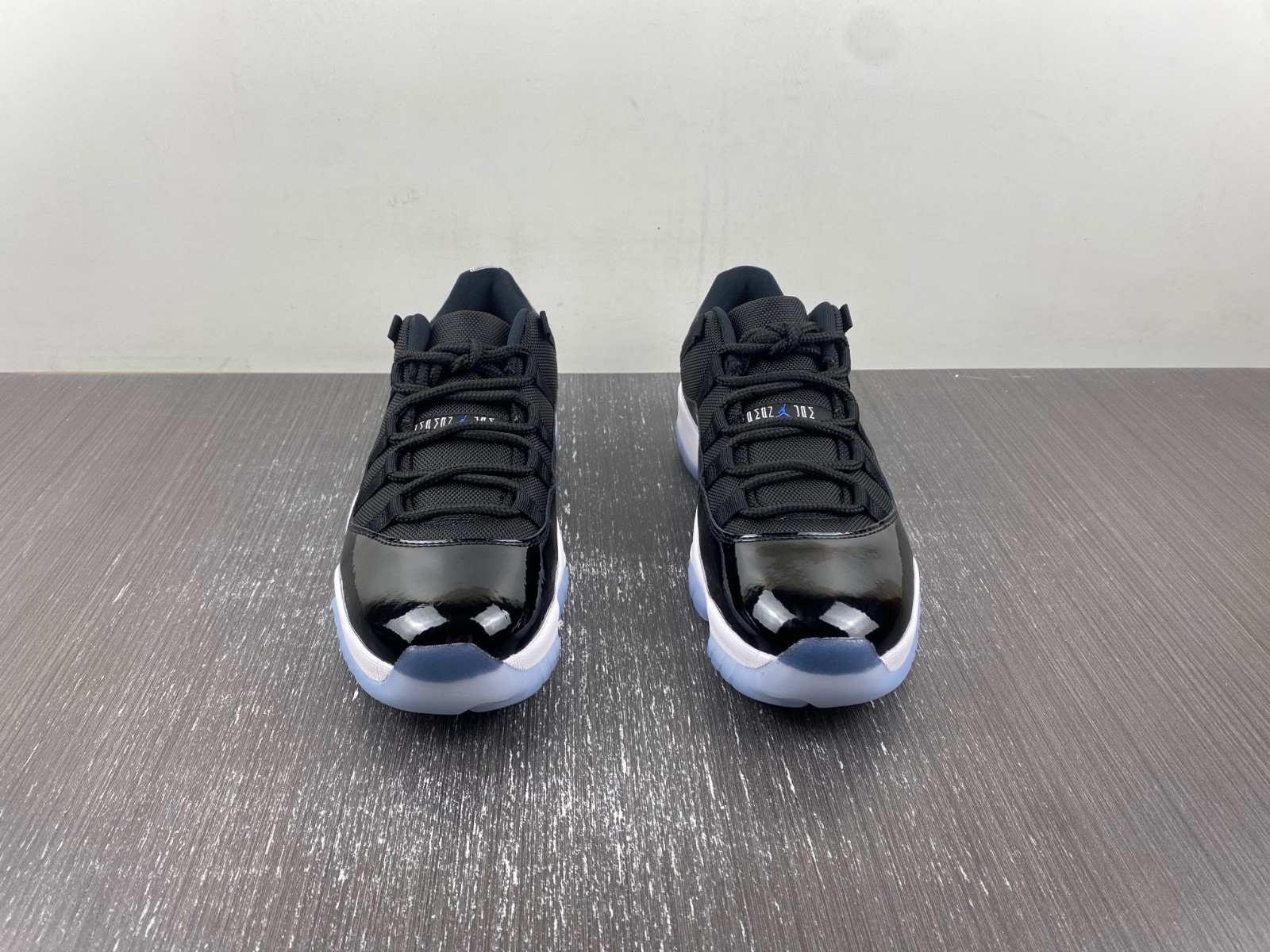 Air Jordan 11 Low Space Jam Summer FV5104-004