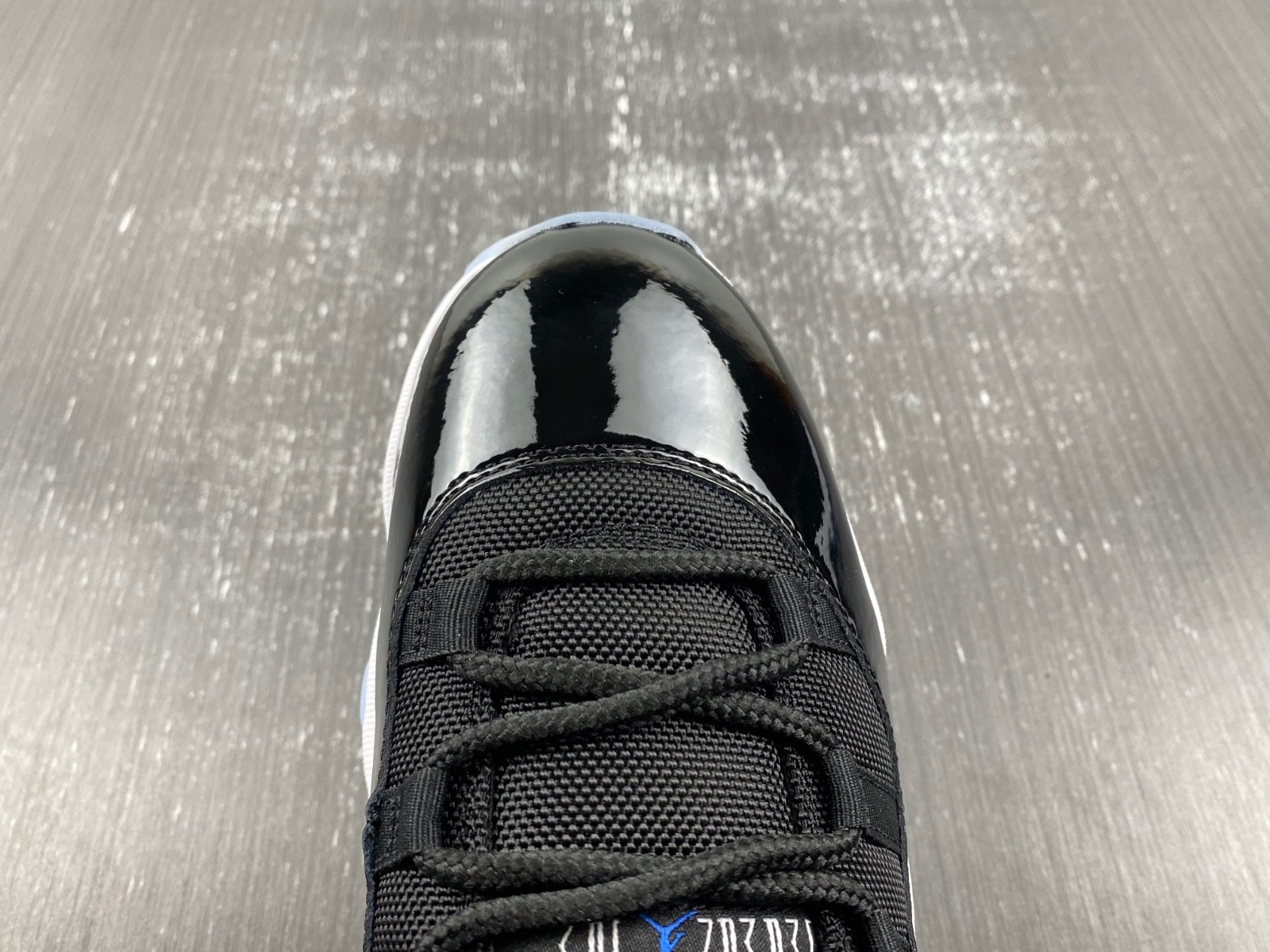 Air Jordan 11 Low Space Jam Summer FV5104-004