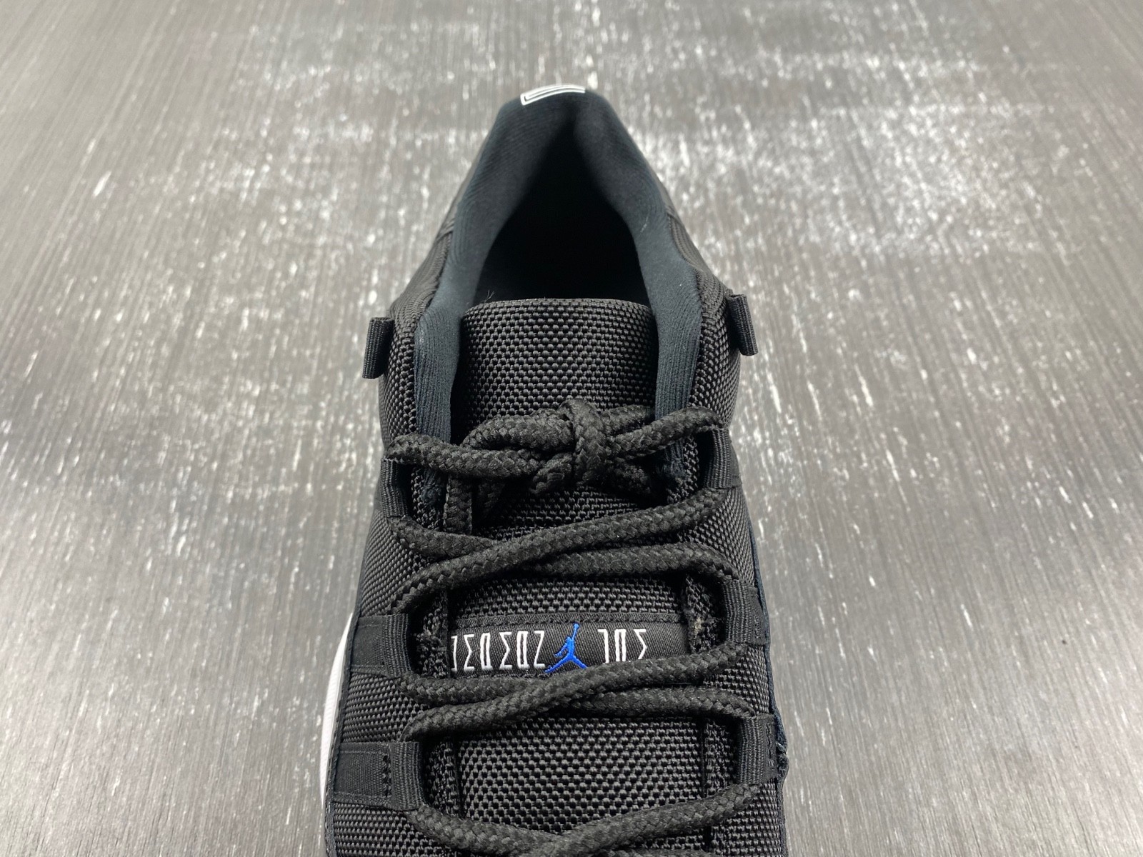 Air Jordan 11 Low Space Jam Summer FV5104-004
