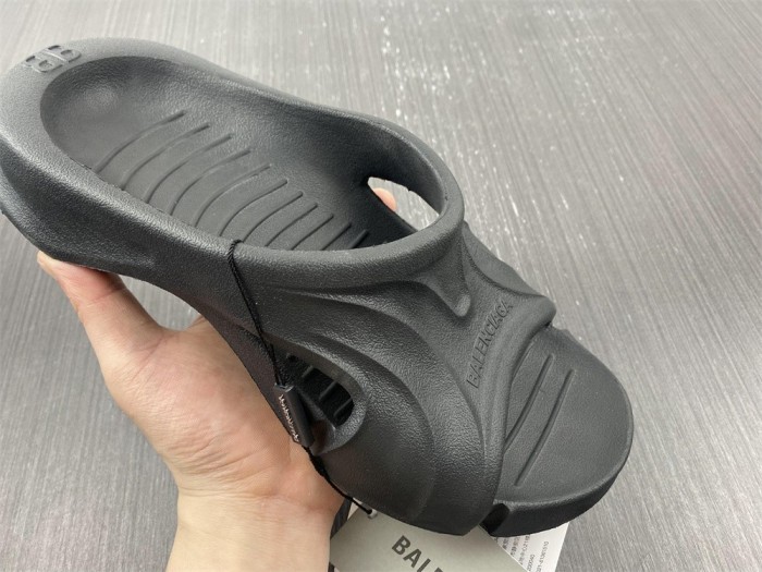Balenciag* Sandal13
