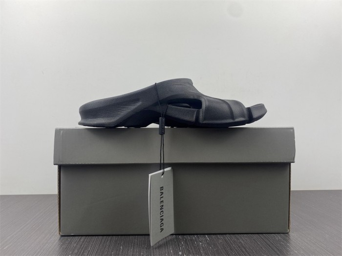 Balenciag* Sandal13