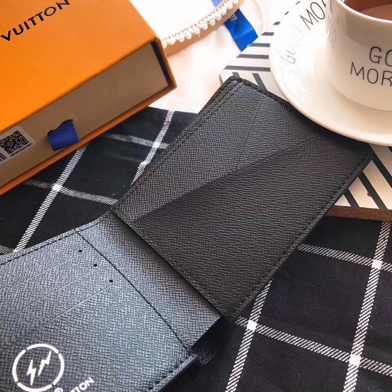 L&V WALLET1
