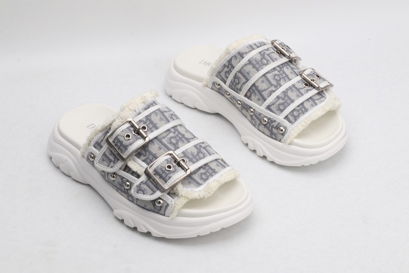 Dio*r sandal11