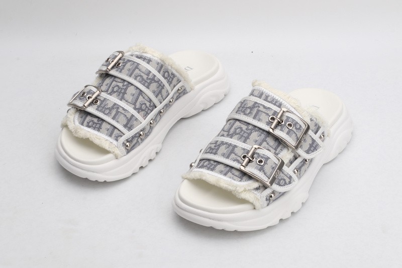 Dio*r sandal11