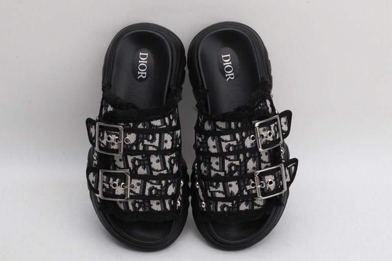 Dio*r sandal10