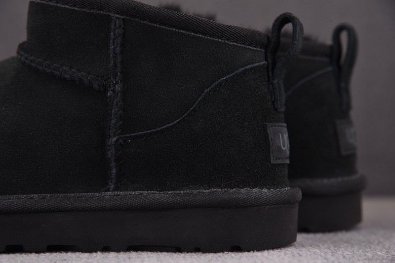 UGG BOOTS UGG000023