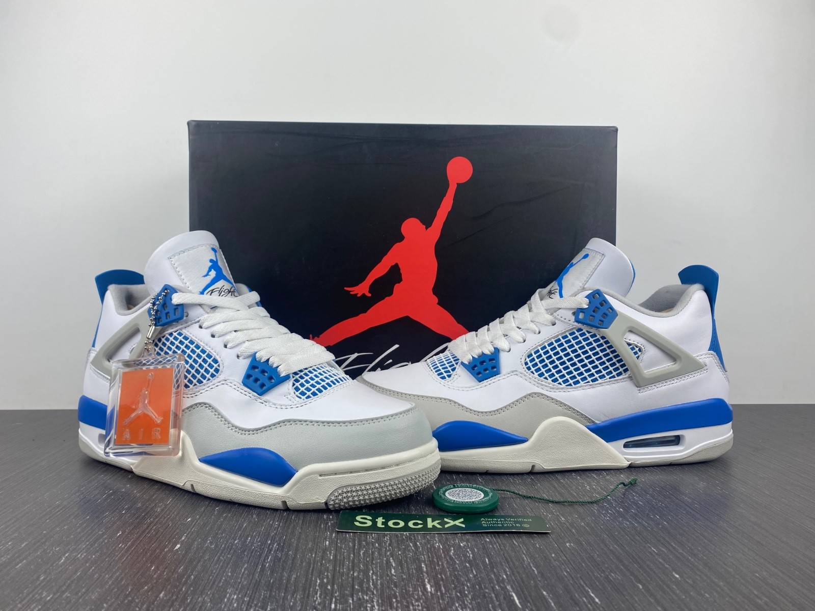 AIR Jordan 4 Retro Military Blue 308497-105