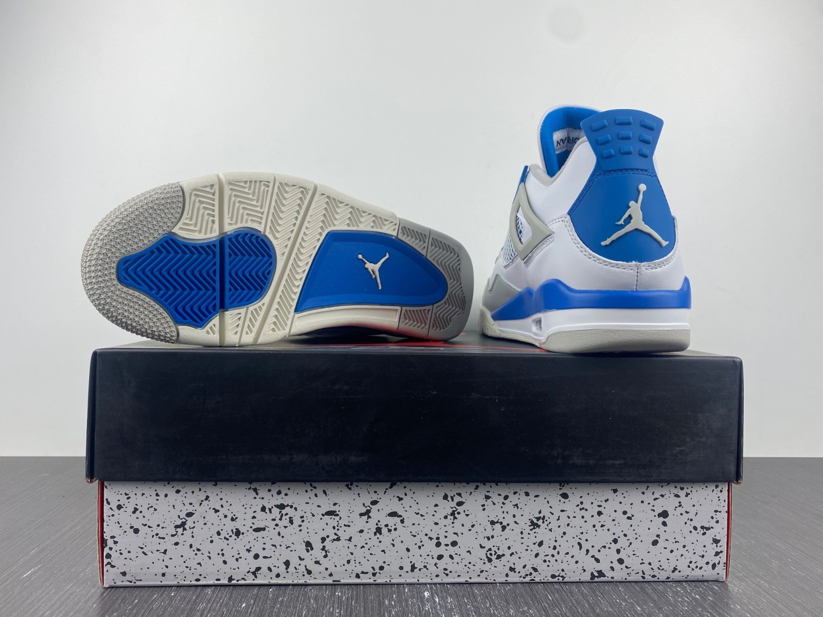 AIR Jordan 4 Retro Military Blue 308497-105