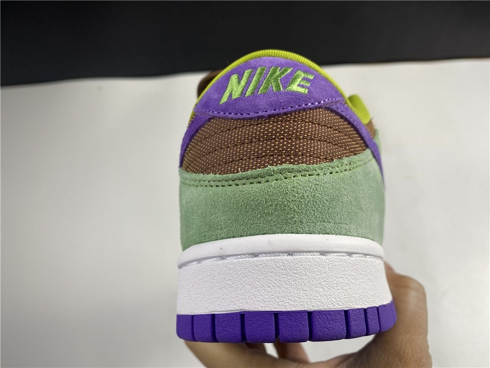 Nike SB Dunk Low SP “Veneer” DA1469-200