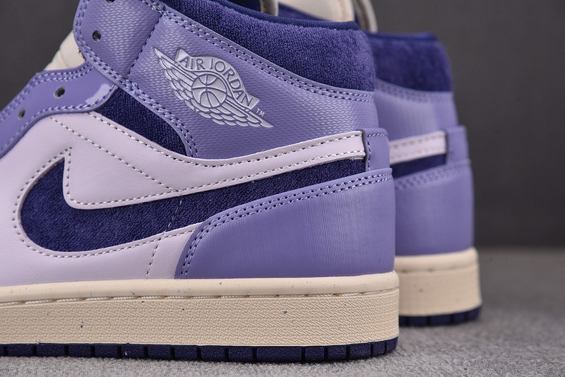 Air Jordan 1 Mid SE Chenille Sky J Light Purple DZ3745-500