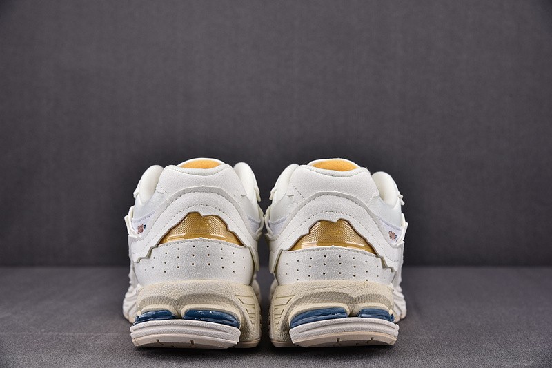 NEW BALANCE 2002 NB000021