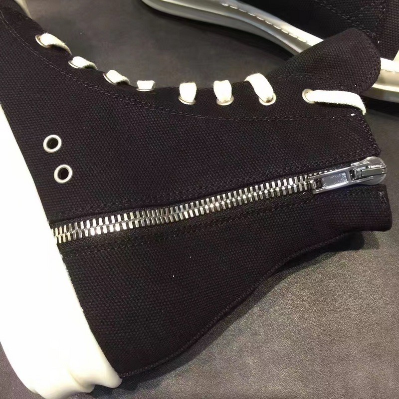 Rick Owe* R000006