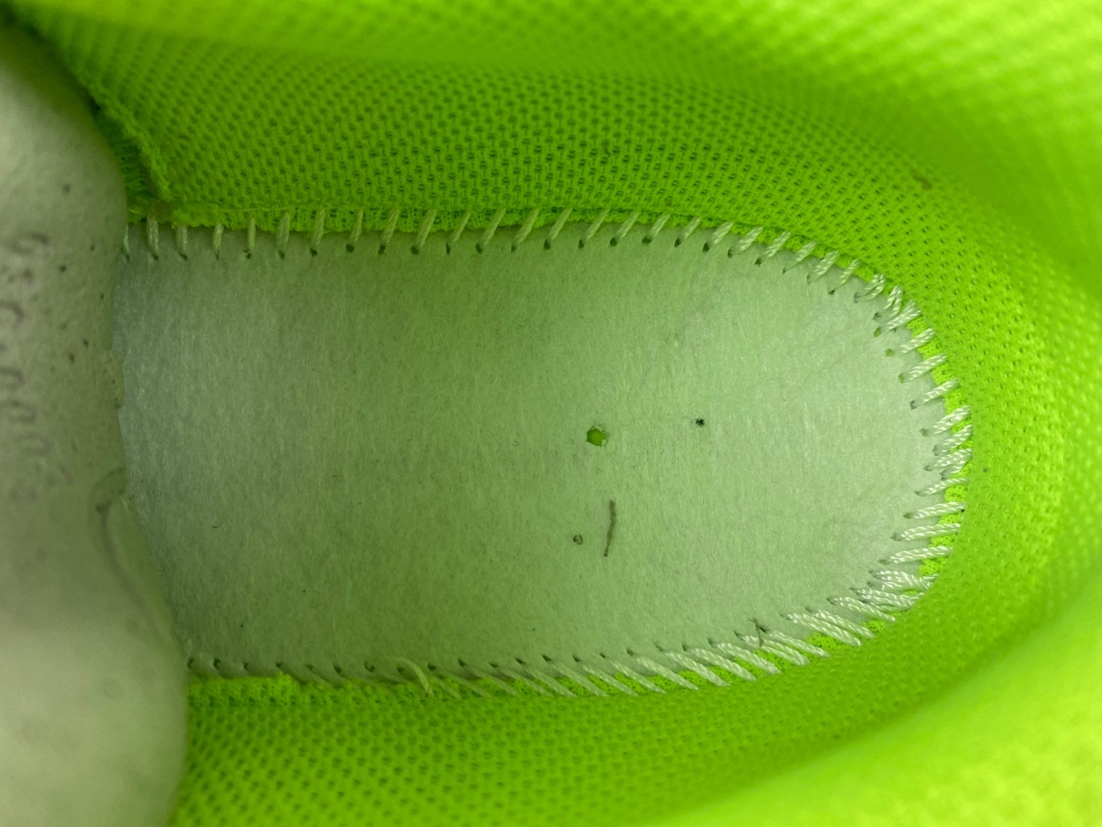 NEW BALANCE 1906R NB000052