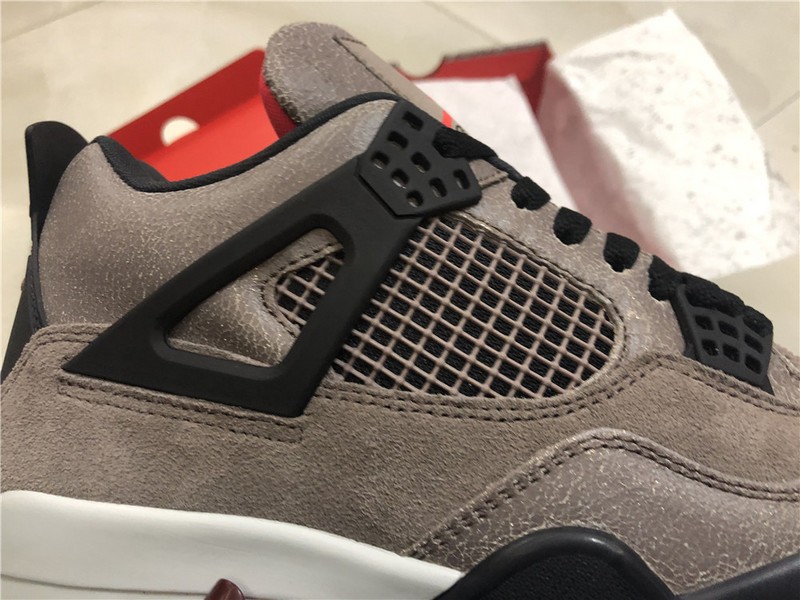 AIR JORDAN 4 RETRO TAUPE HAZE DB0732-200