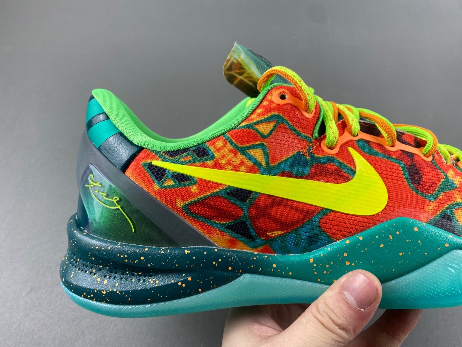 Nike Kobe 8 Protro "What The Kobe" 2025 HM9621-900
