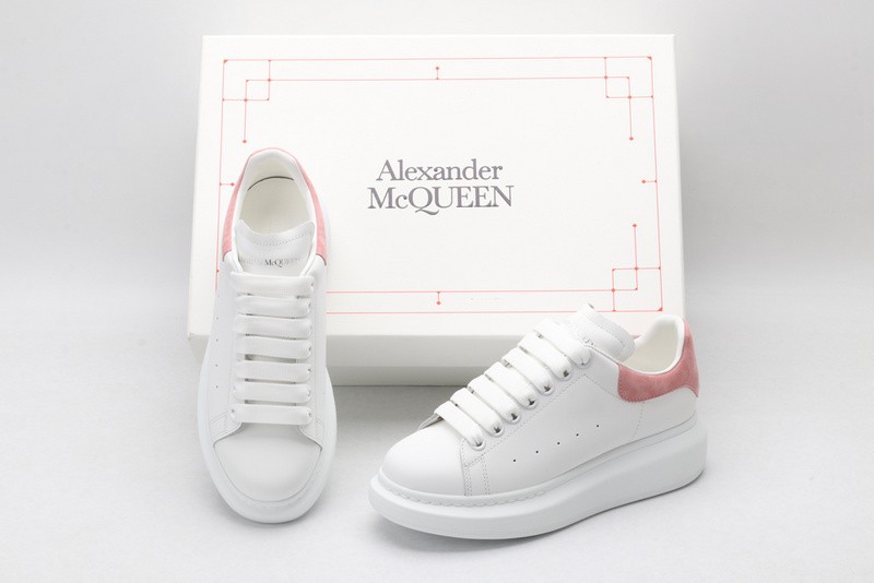 Ale*d*r MCQ59