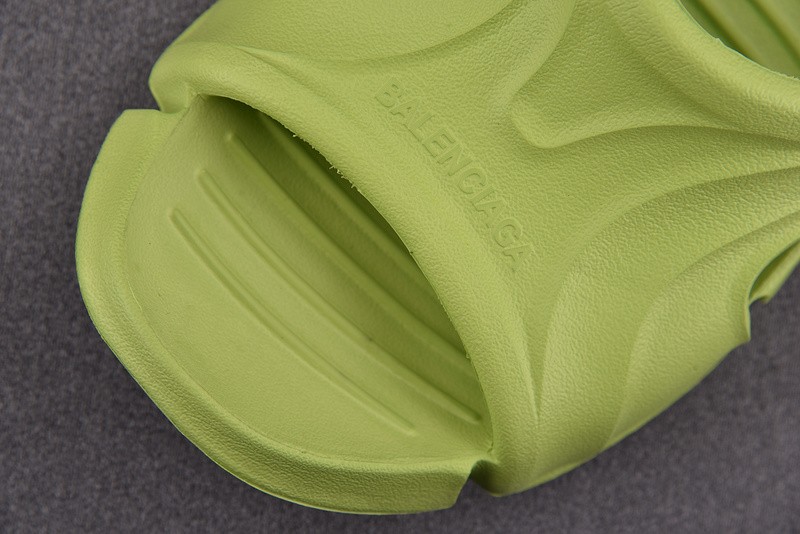 Balenciag* Sandal 20