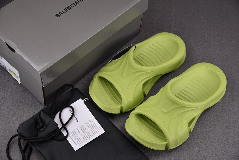 Balenciag* Sandal 20