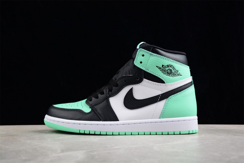 Air Jordan 1 Retro High OG Green Glow DZ5485-130