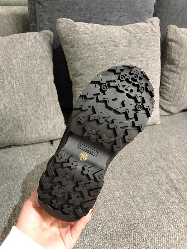Burber*y sneakers B000003