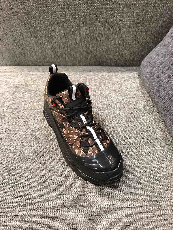 Burber*y sneakers B000001