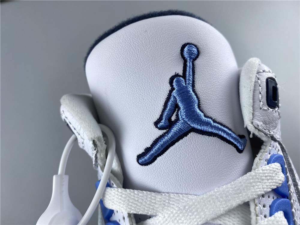 Air Jordan3 UNC  CT8532-104