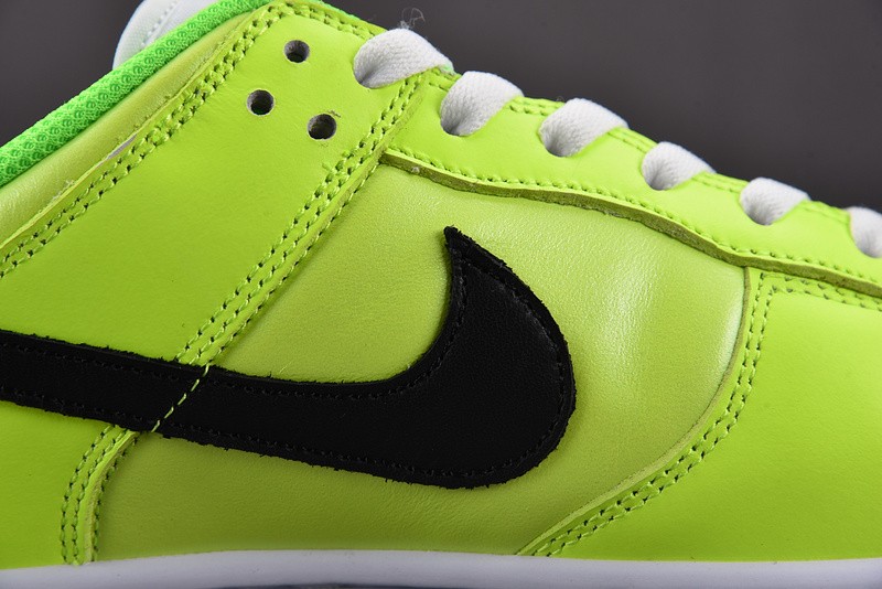 NIKE DUNK LOW “GLOW IN THE DARK” FJ4610-702