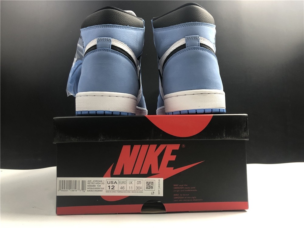 Air Jordan 1 High OG “University Blue“ 555088-134