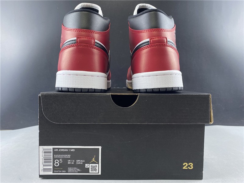 Air Jordan 1 Mid Chicago black toe  554724-069