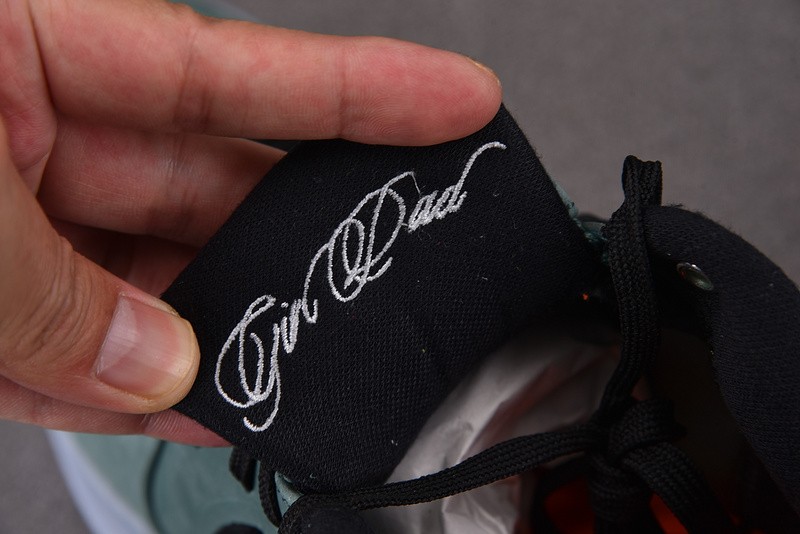 NIKE KOBE 4 PROTRO “GIRL DAD” FQ3545-300