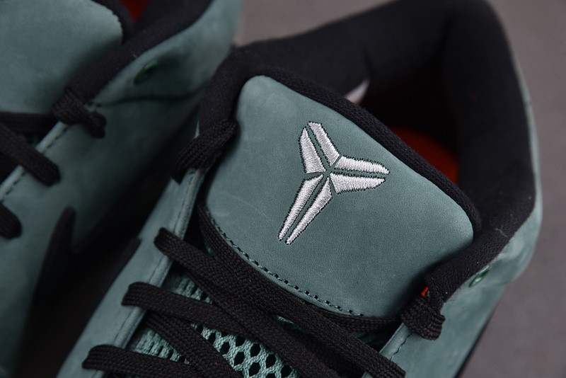 NIKE KOBE 4 PROTRO “GIRL DAD” FQ3545-300