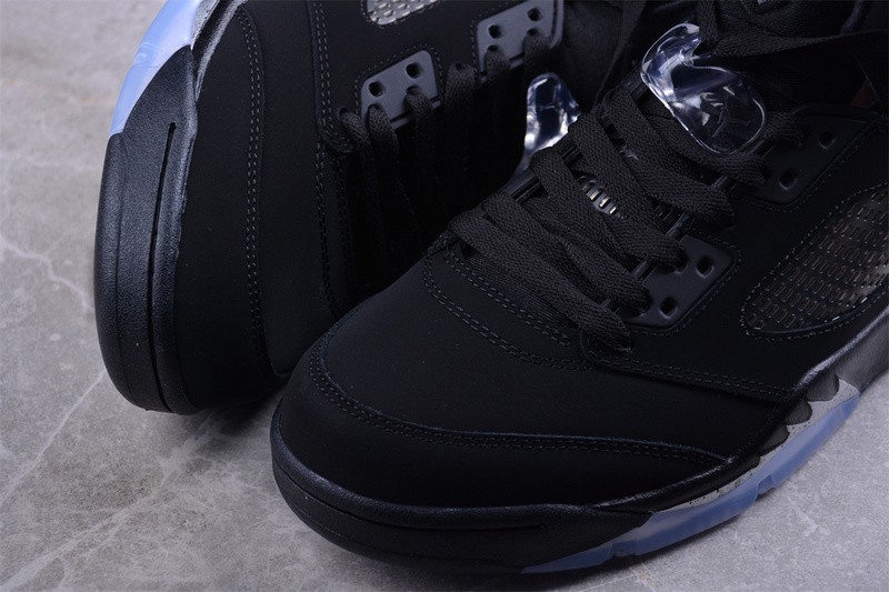 Air Jordan 5 “Black Cat” FZ2239-001
