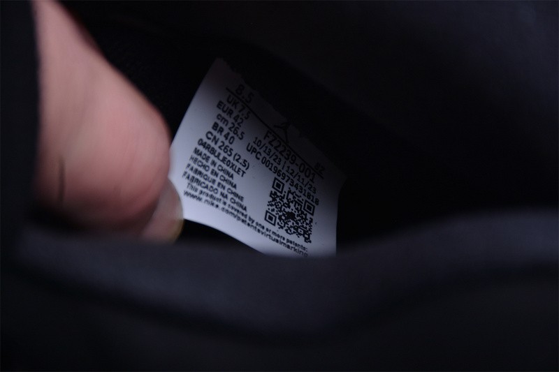 Air Jordan 5 “Black Cat” FZ2239-001