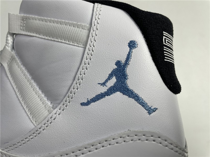 Air Jordan 11 "Legend Blue“ 378037-117