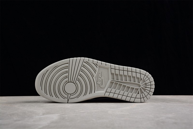 Air Jordan 1 Retro Low OG Black Cement CZ0790-001