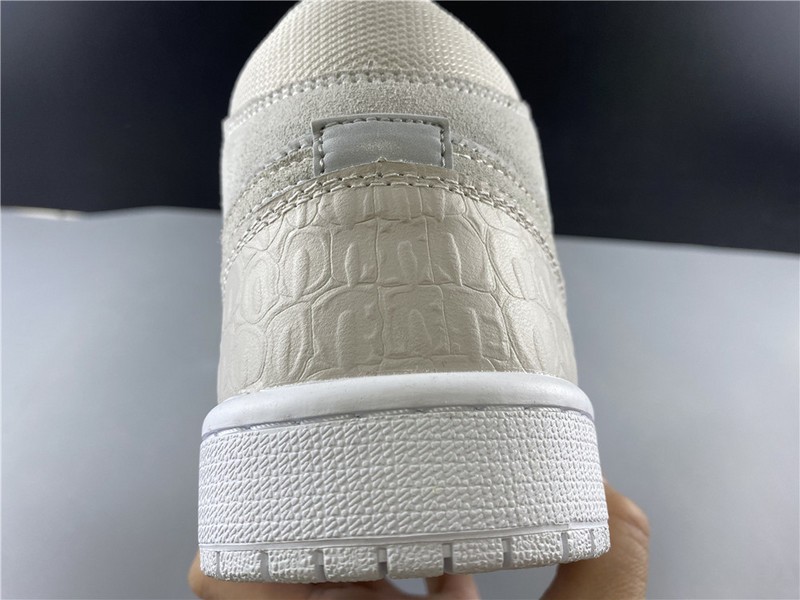 Air Jordan 1 Mid vast grey ghost green  CV3018-001