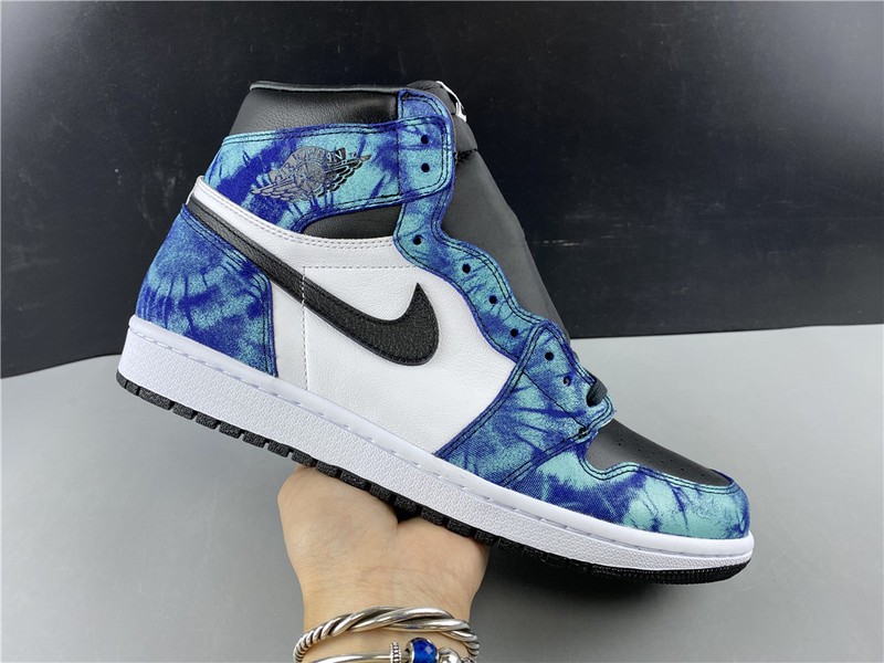 Air Jordan 1 Tie-Dye white black aurora green CD0461-100