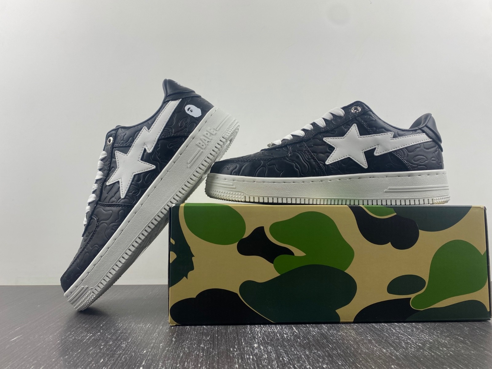 Bathing Ape A000057