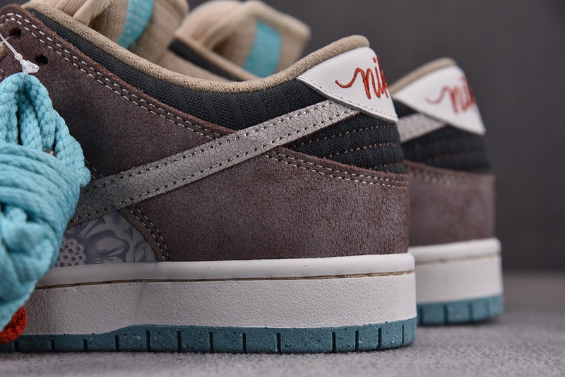 Nike SB Dunk Low Big Money Savings FZ3129-200