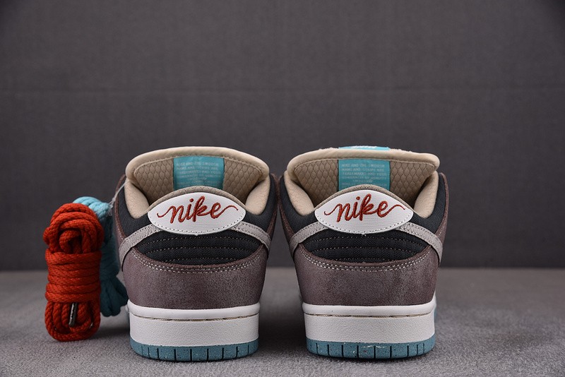 Nike SB Dunk Low Big Money Savings FZ3129-200