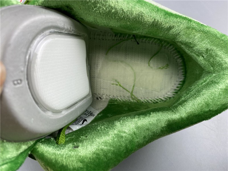 Nike Dunk SB Low strangelove green  CT2552-300