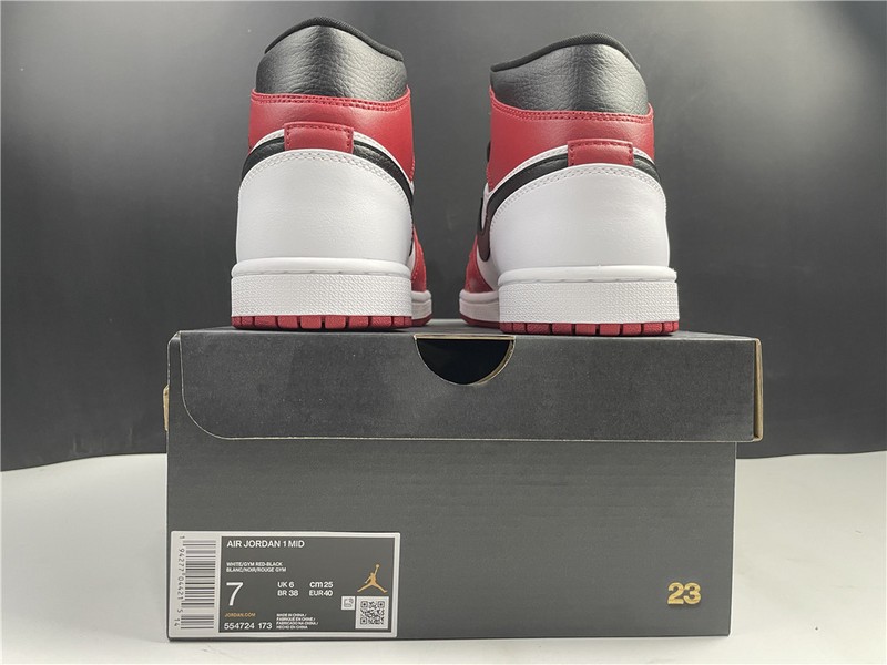 AIR JORDAN 1 MID Chicago 554724-173